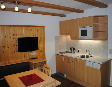 wohnküche ferienwohnung st anton am arlberg