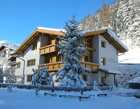 ferienwohnungen am arlberg haus untergand im winter